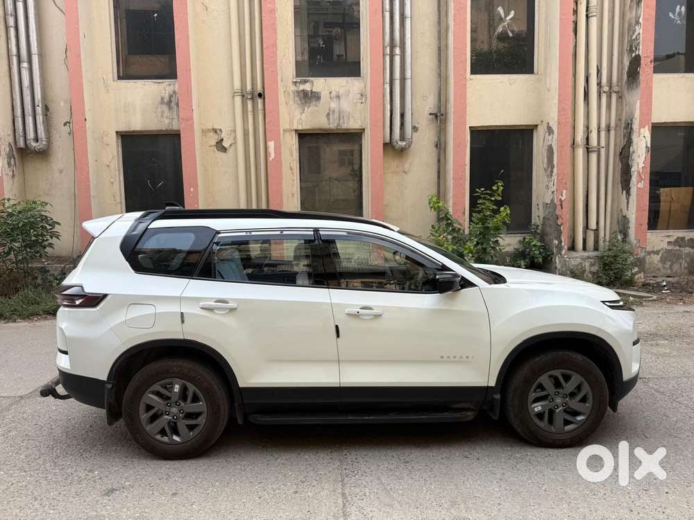 Tata Safari Pure Plus At, 2024, Diesel