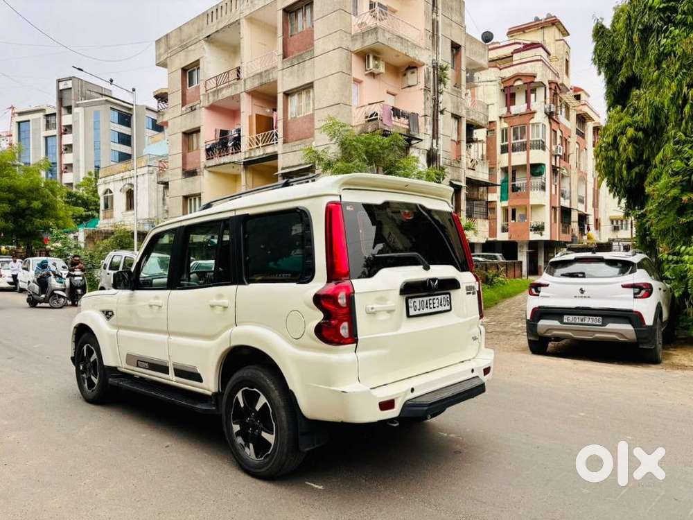 Mahindra Scorpio Classic 2.2 S 11 Mt 7 Str, 2023, Diesel