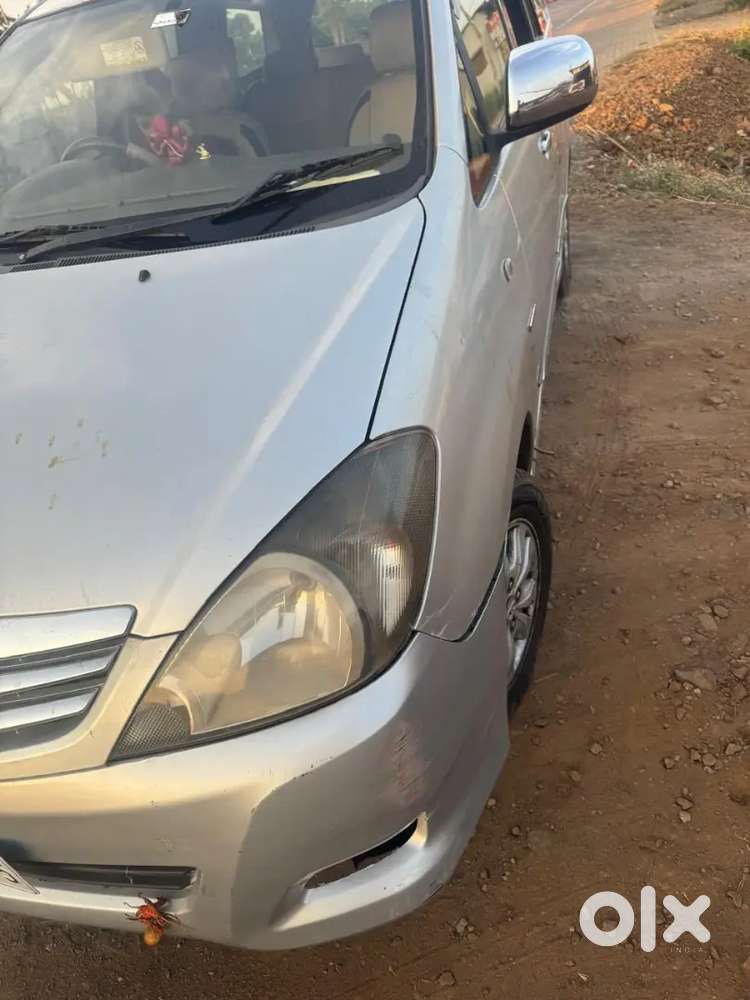 Toyota Innova 2010 Diesel 200000 Km Driven