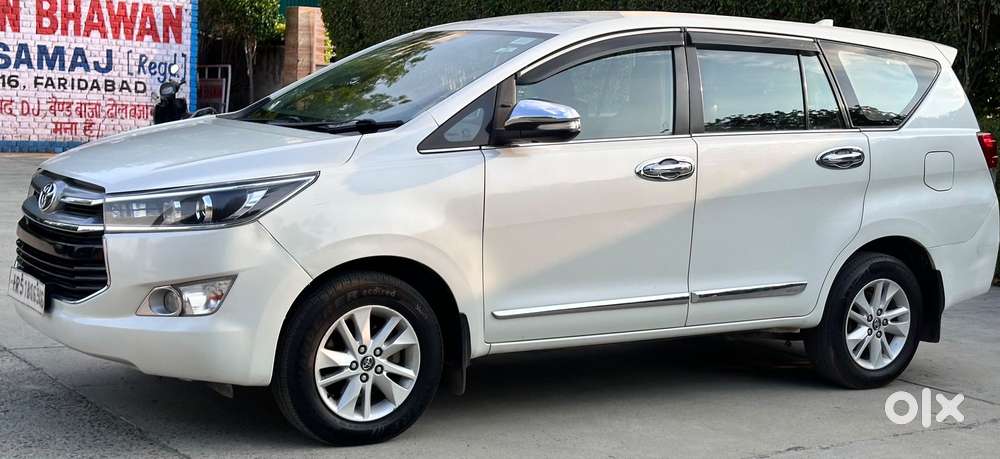Toyota Innova Crysta 2.8z Automatic, 2017, Diesel