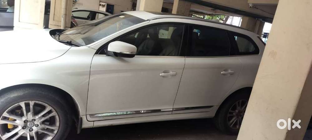 2016 Volvo Xc60 D4 Momentum  White  Well Maintained Suv