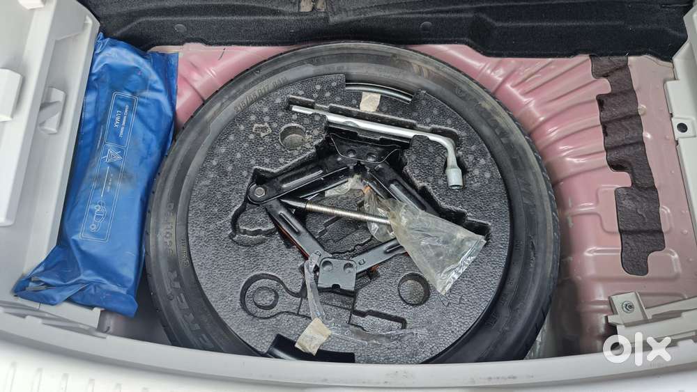 Mahindra Xuv300 W8, 2019, Petrol