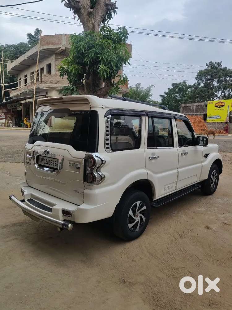 Mahindra Scorpio Diesel 2017 S2 M2di 9 Seater