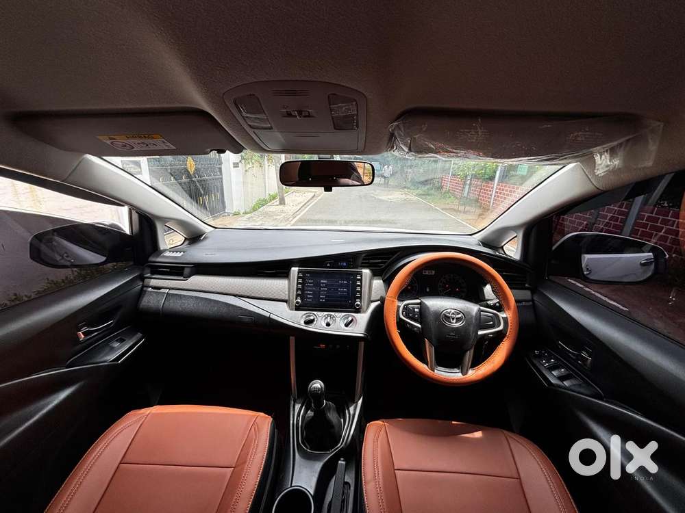 Toyota Innova Crysta 2.4 G Mt 8s, 2022, Diesel