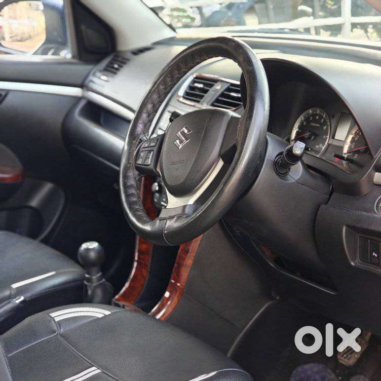 Maruti Suzuki Swift Vvt Zxi, 2016, Petrol