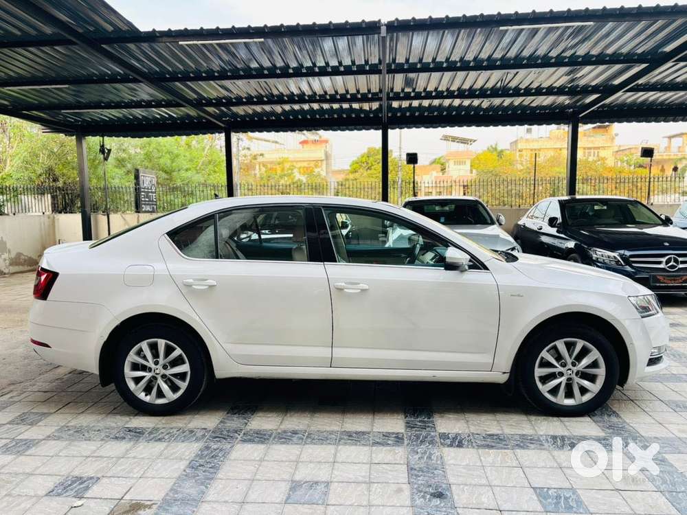 Skoda Octavia 1.8 Tsi At L K, 2018, Petrol