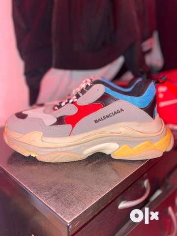 BALENCIAGA Triple S Trainers Men 1786368616