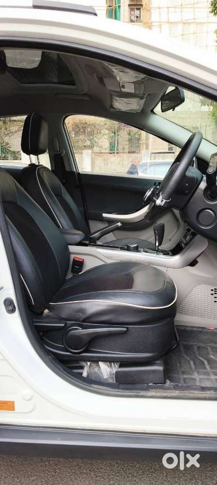 Tata Nexon 1.2 Revotron Xz Plus Dual Tone, 2018, Cng & Hybrids