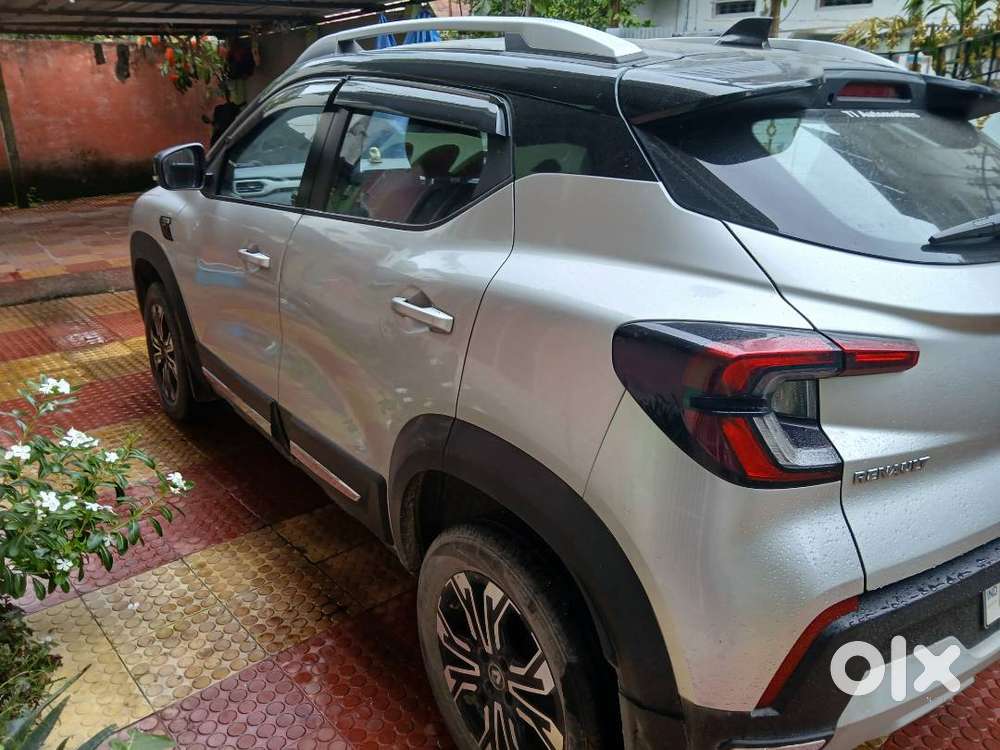 Renault Kiger ,,rxz Mt,top Model,dual Tone.