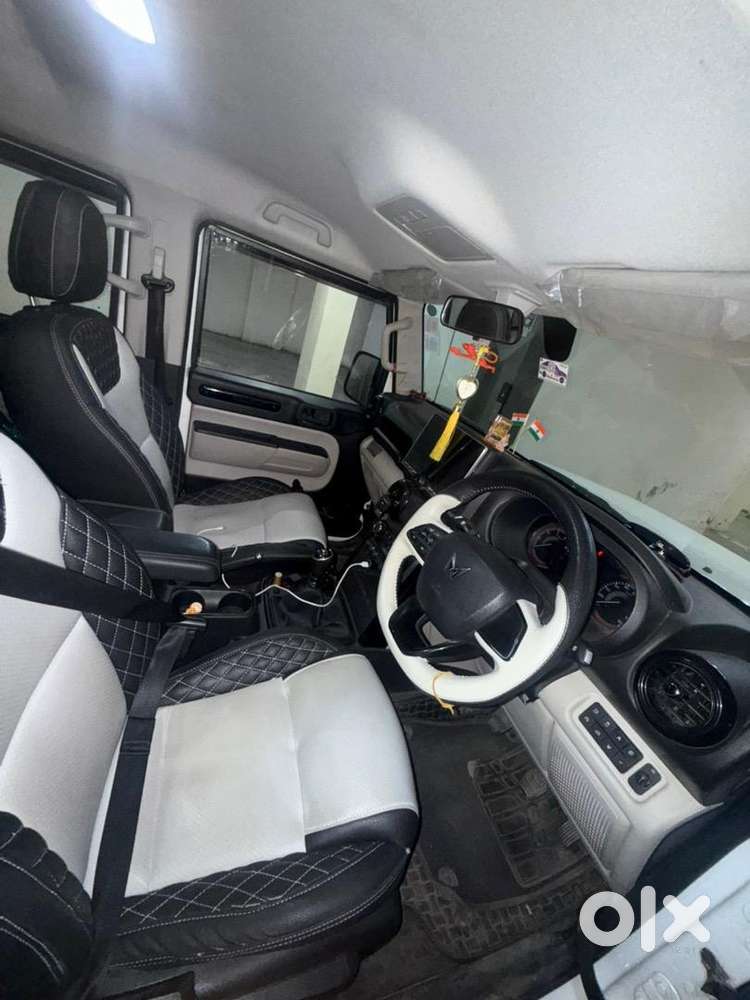 Mahindra Thar Roxx 2025 Petrol Well Maintained