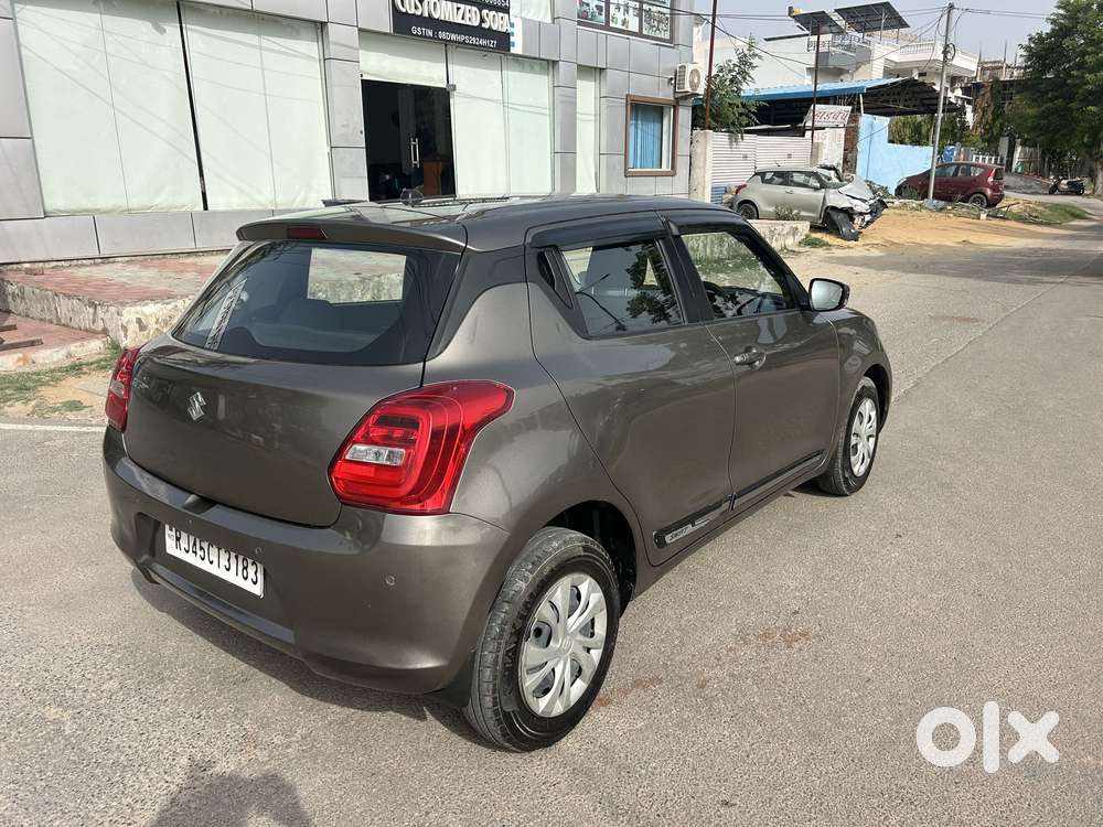 Maruti Suzuki Swift Vxi + Manual, 2022, Petrol