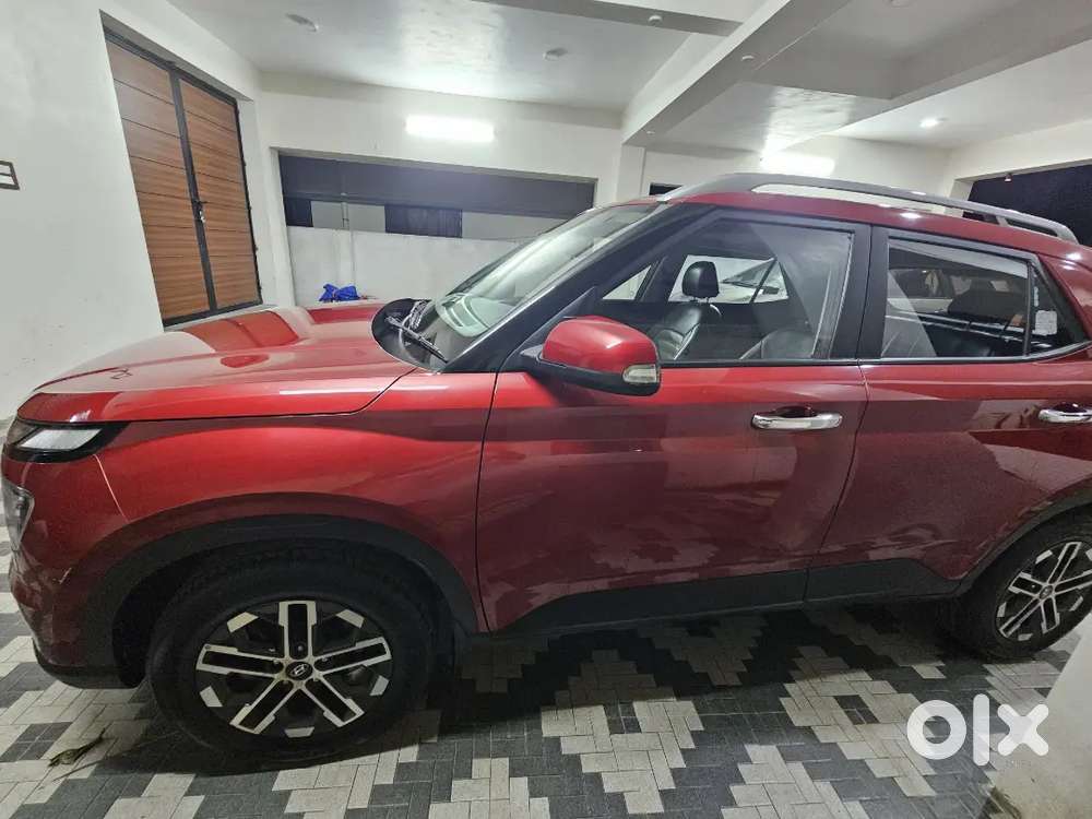 Hyundai Venue 2022 Petrol Well Maintained