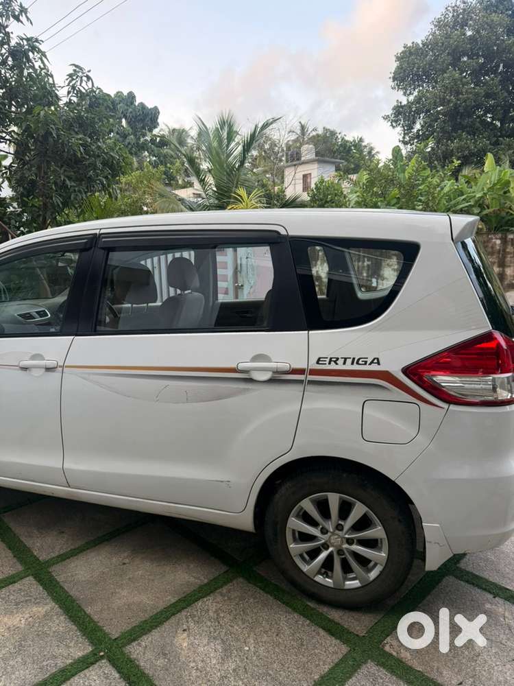 2013 Maruti Ertiga Petrol Manual Car