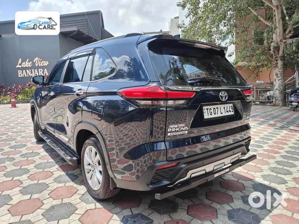 Toyota Innova Hycross 2.0 Vx Hybrid 8 Str, 2024, Petrol