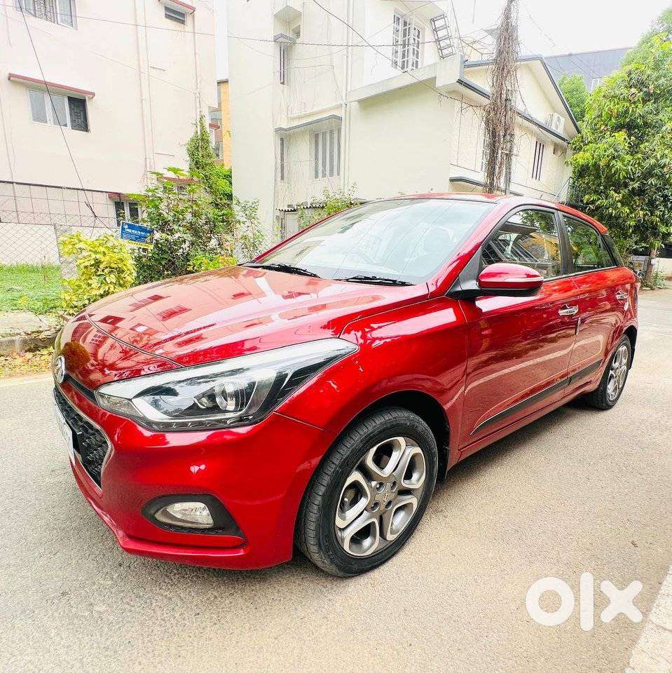 Hyundai I20 Asta 1.4 At With Avn, 2019, Petrol