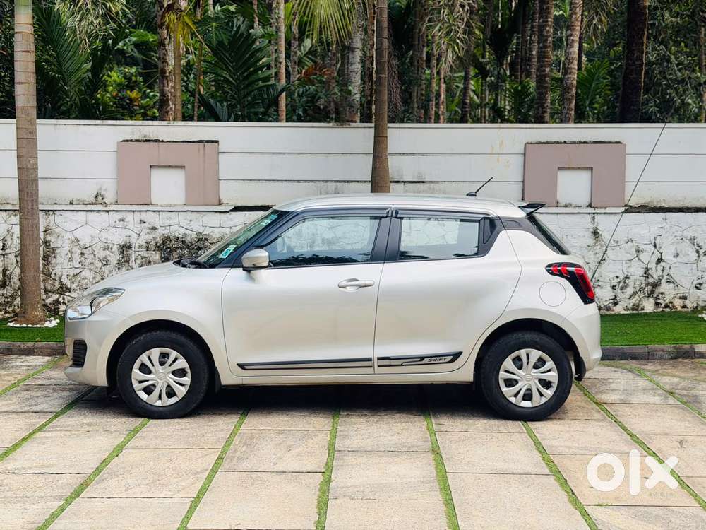 Maruti Suzuki Swift Vxi Optional, 2023, Petrol