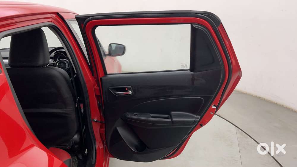 Maruti Suzuki Swift 1.3 Zxi, 2022, Petrol