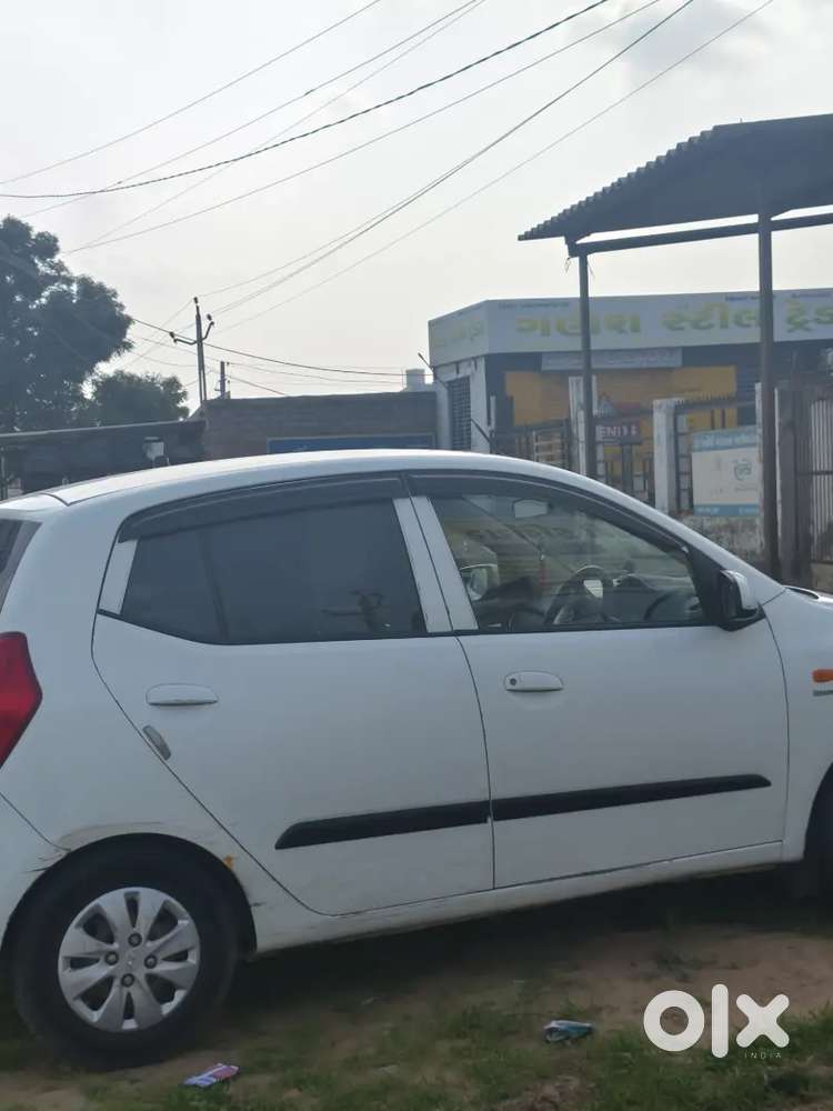 Hyundai I10 Magna 2010 Car