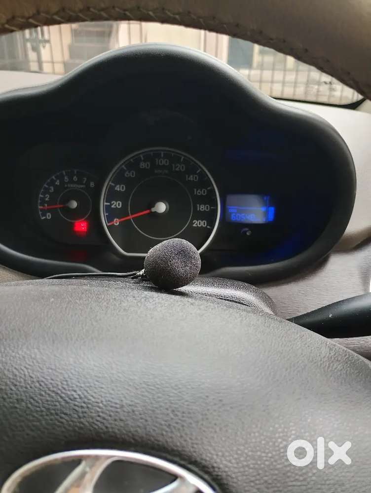 Hyundai I10 Asta 2012 Petrol Top End Model  60600 Km Driven