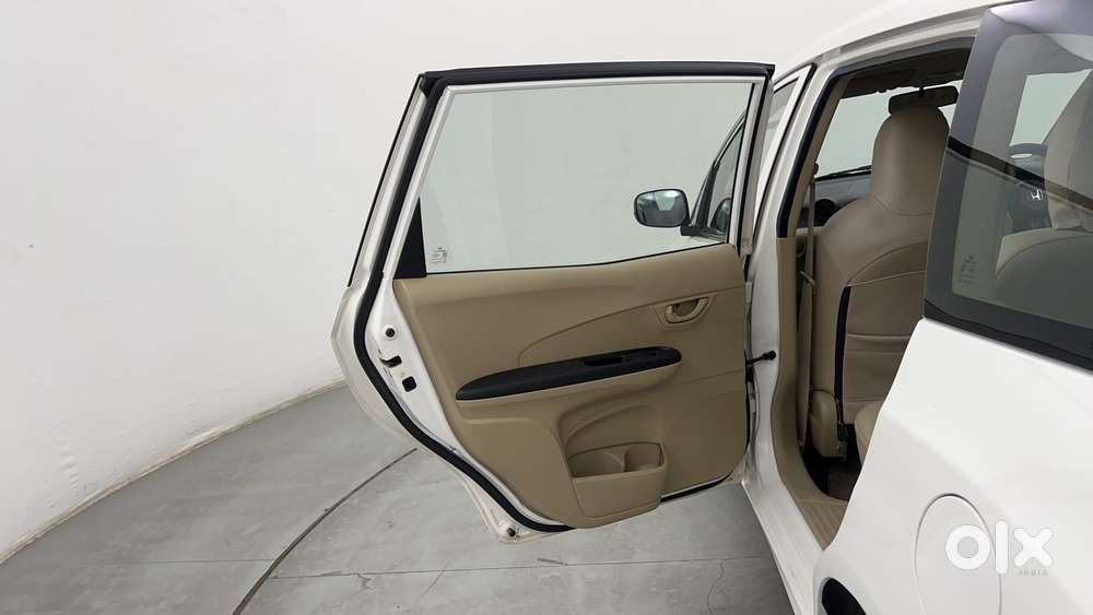 Honda Mobilio E I-vtec, 2014, Petrol