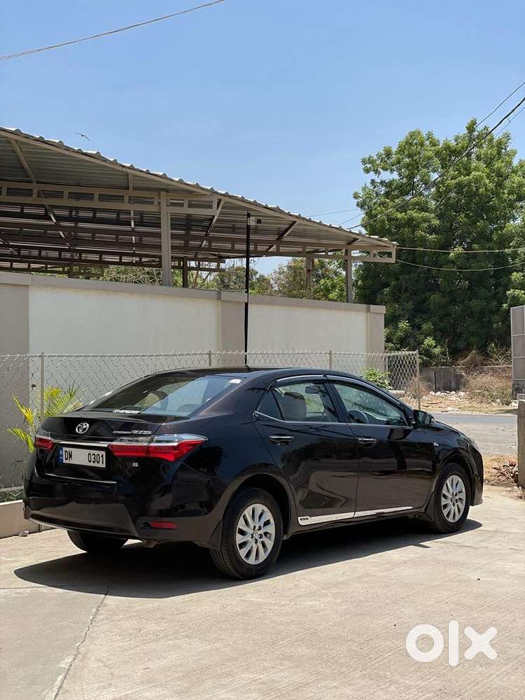 Toyota Corolla Altis 2019 Petrol Well Maintained With Company Service