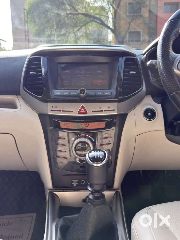 Mahindra Xuv300 W8 Option Diesel, 2023, Diesel
