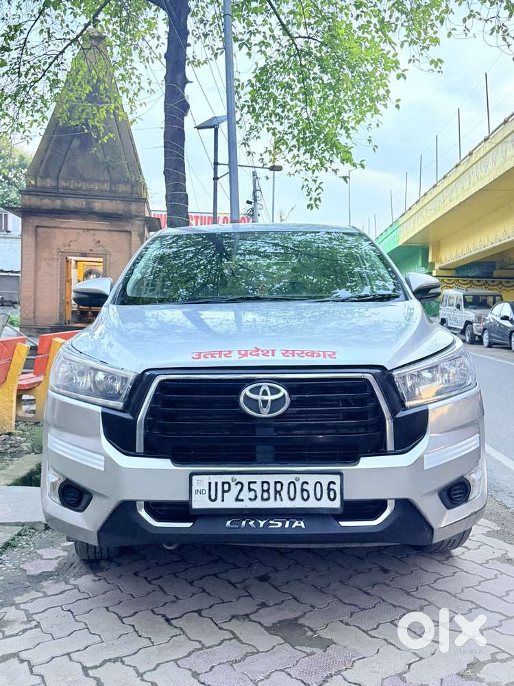 Toyota Innova Crysta 2.4 V, 2016, Diesel