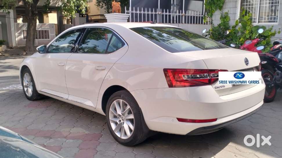 Skoda Superb L&k 1.8 Tsi At, 2019, Petrol