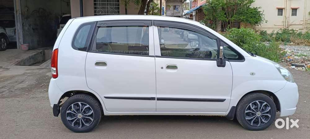 Maruti Suzuki Estilo Lxi, 2010, Petrol