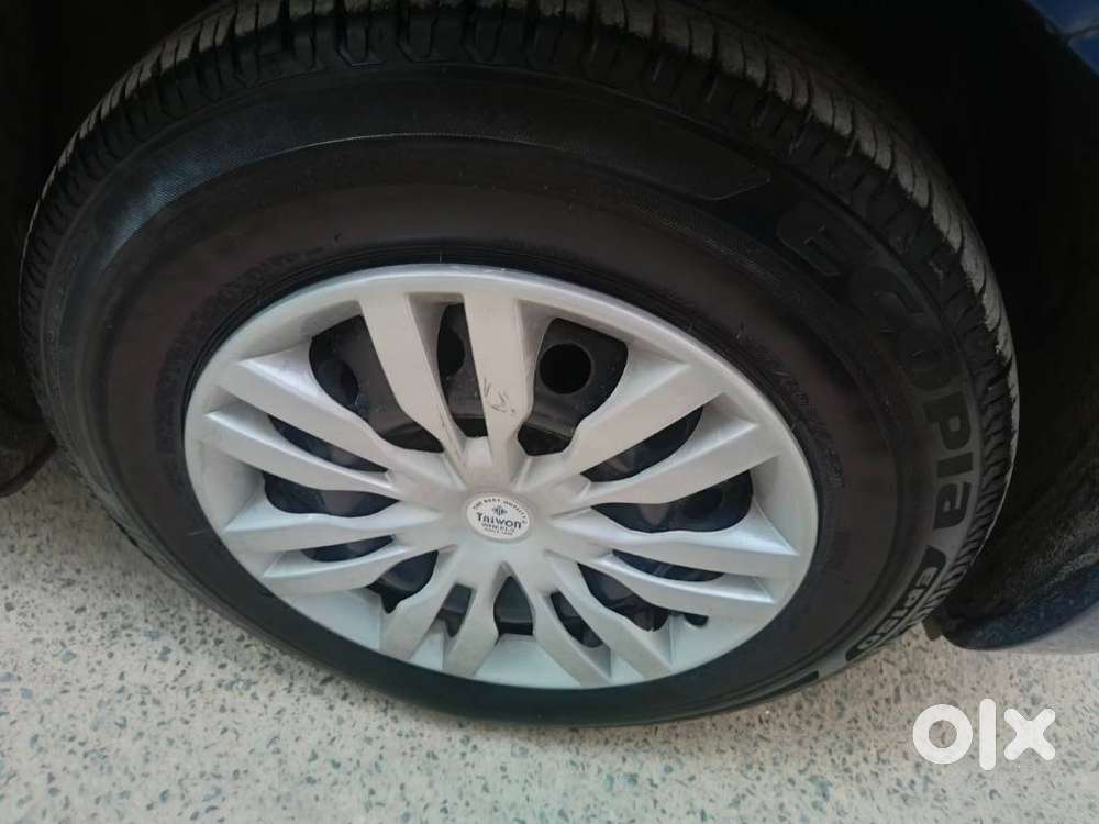 Maruti Suzuki Dzire 1.2 Vxi Amt, 2017, Petrol