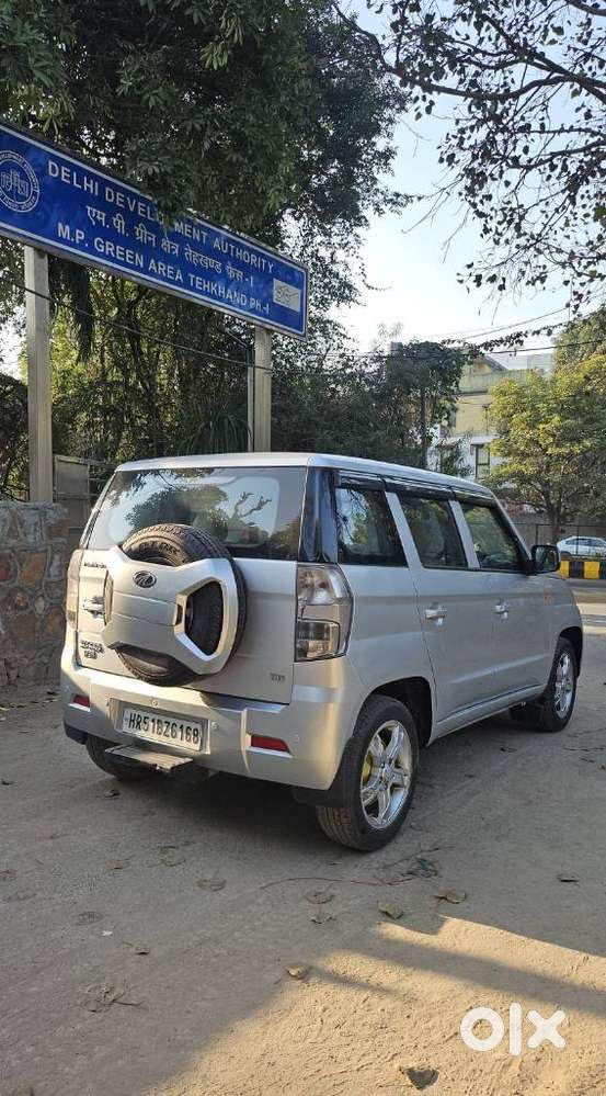 Mahindra Tuv 300