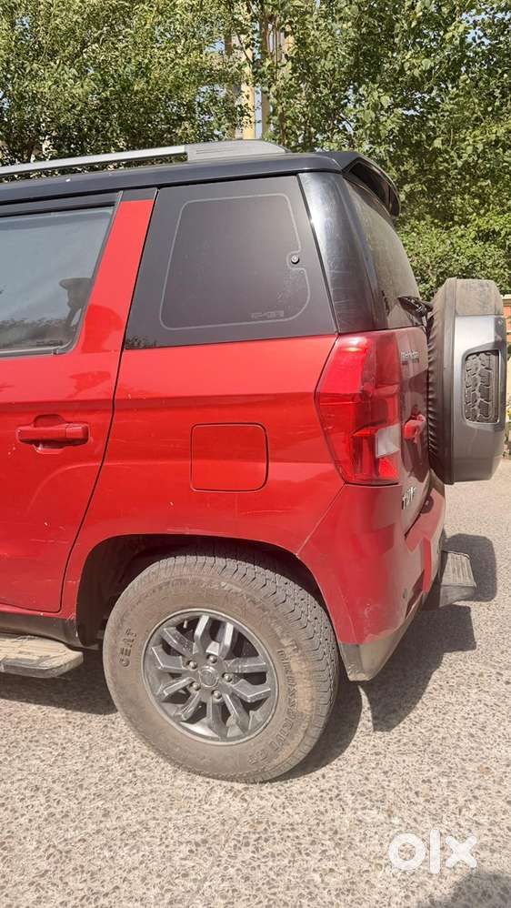 Mahindra Tuv 300 2018