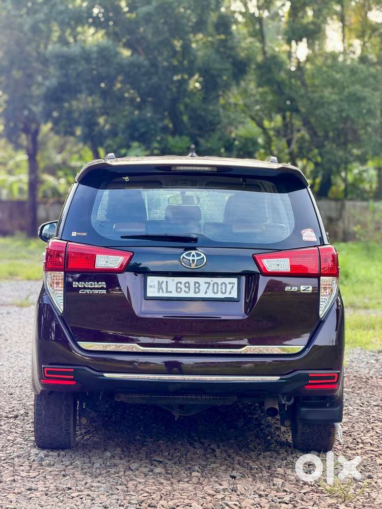 Toyota Innova Crysta 2.8 Gx At 8 Seater, 2019, Diesel