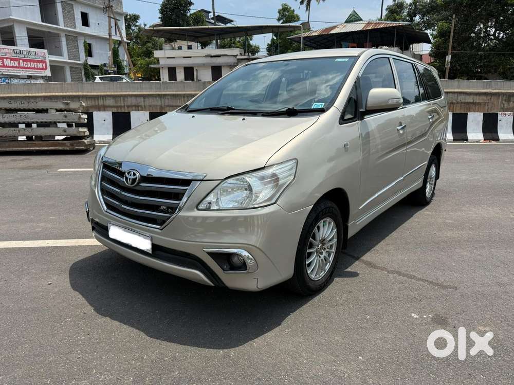 Toyota Innova 2.5 G (diesel) 7 Seater Bs Iv, 2015, Diesel