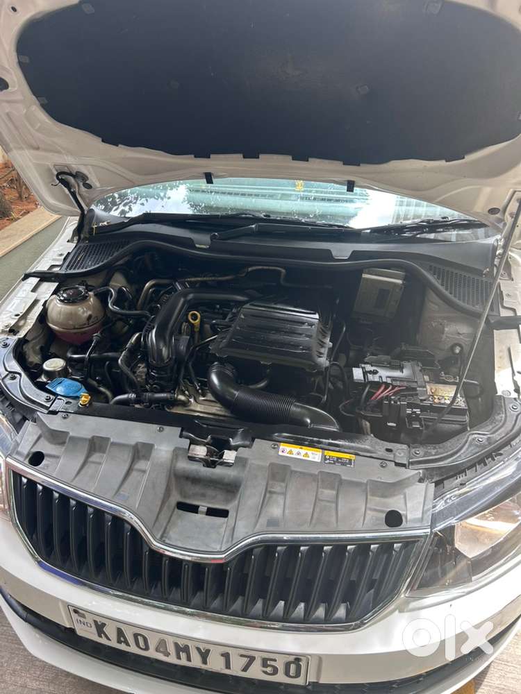 Skoda Rapid Autimatic Excellent Condition Rated 4/5 From Spinny .
