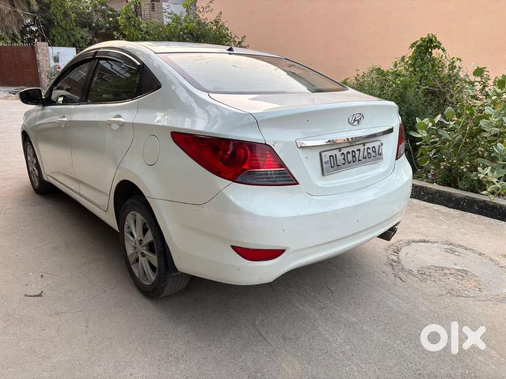 Verna 2013 Manual Top Model Fixed Price  / Only Genuine Buys Only Plz