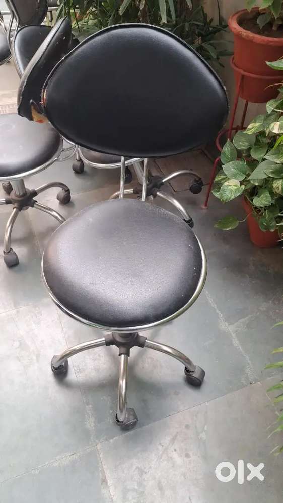 Revolving chair new condition 18 chair 1500 rs per chairs Other