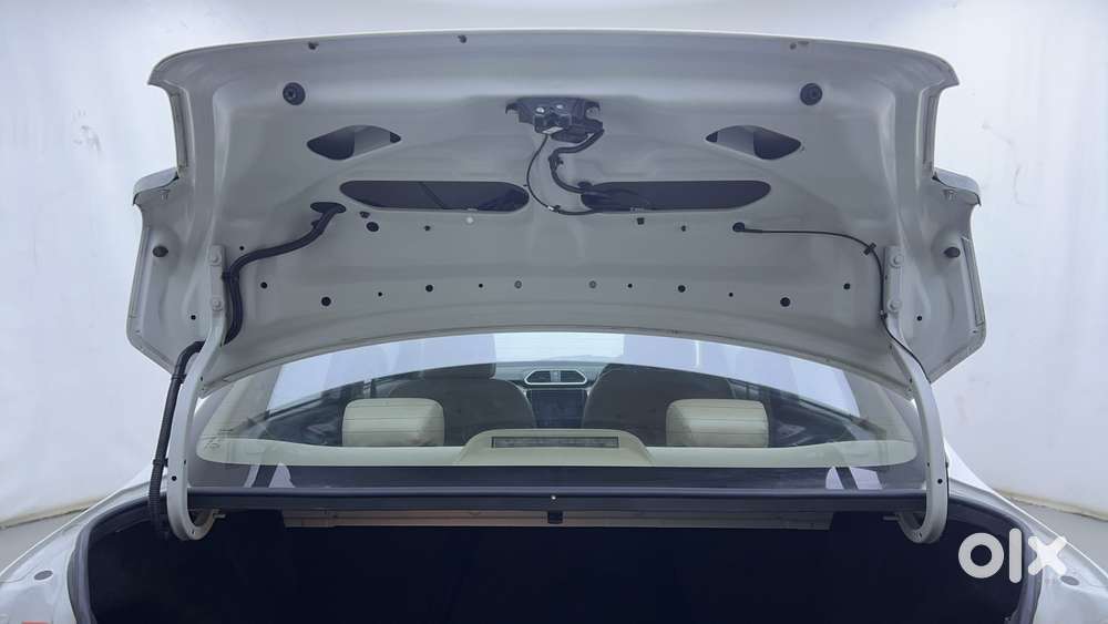 Maruti Suzuki Dzire Zxi Plus Ags, 2023, Petrol