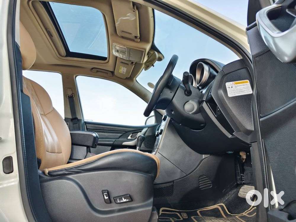 Mahindra Xuv500 W11 Option At, 2018, Diesel