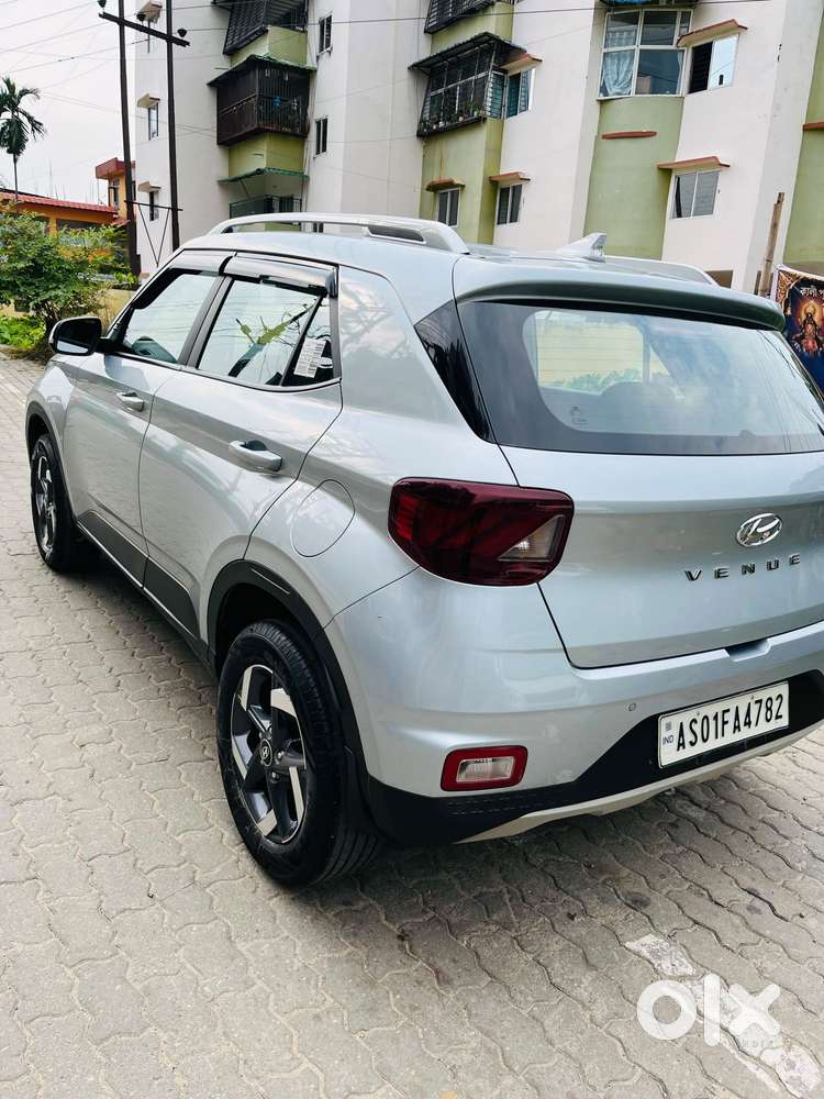 Hyundai Venue 1.2 S Plus, 2022, Petrol