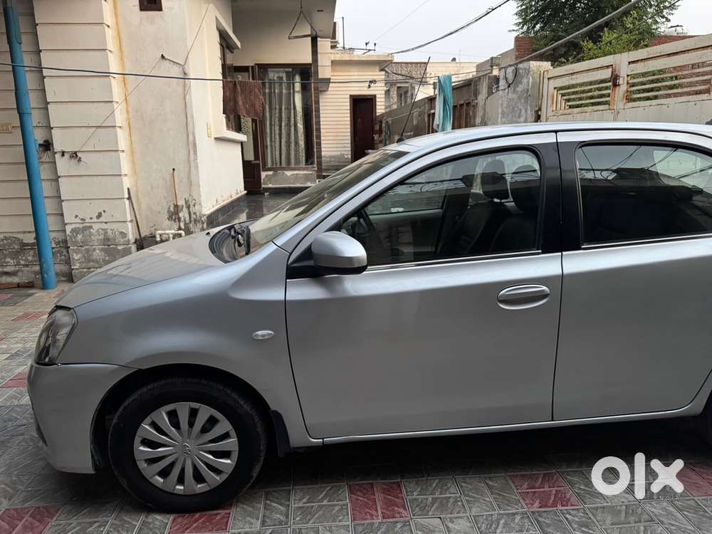 Toyota Etios Liva Petrol 2019