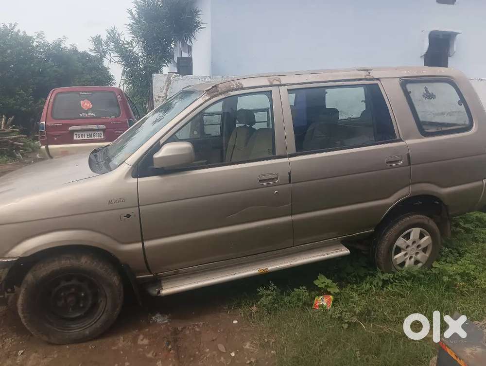 Chevrolet Tavera Neo Ls 10-seater 2012