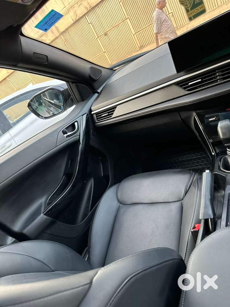 Tata Nexon, 2023, Petrol