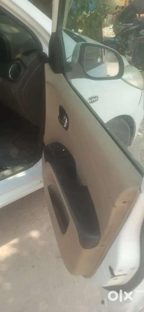 Good Condition L10 Car