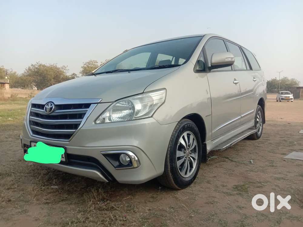 Toyota Innova 2.5 Z 2015