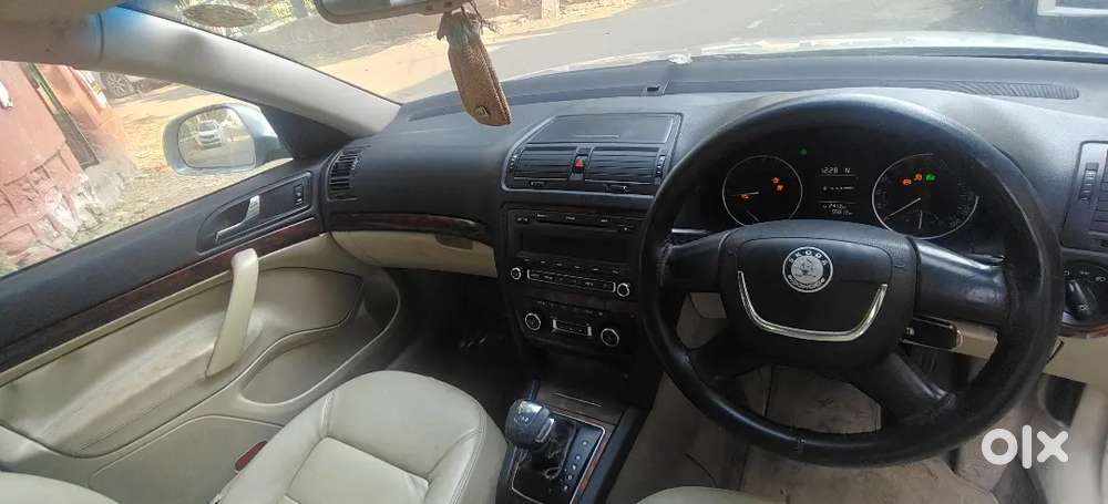 Skoda Laura 2011 Diesel Well Maintained