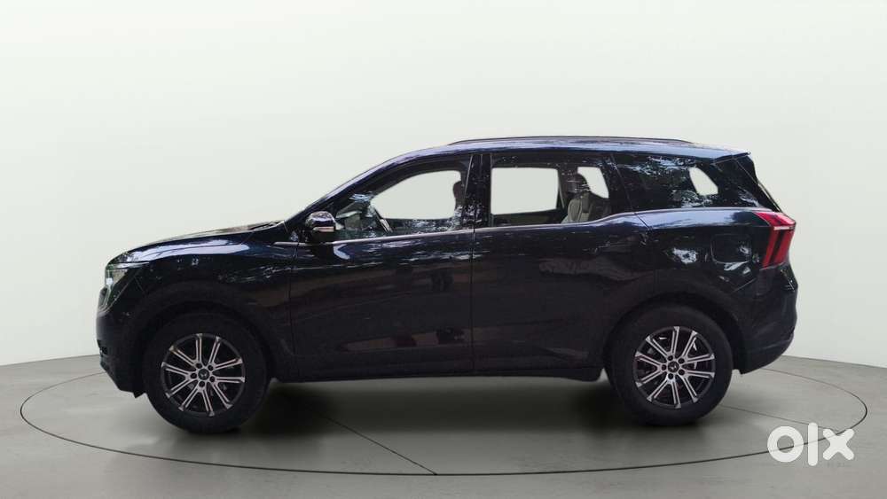 Mahindra Xuv700 2.2 Ax 7 Diesel At Luxury Pack Str Awd, 2022, Diesel