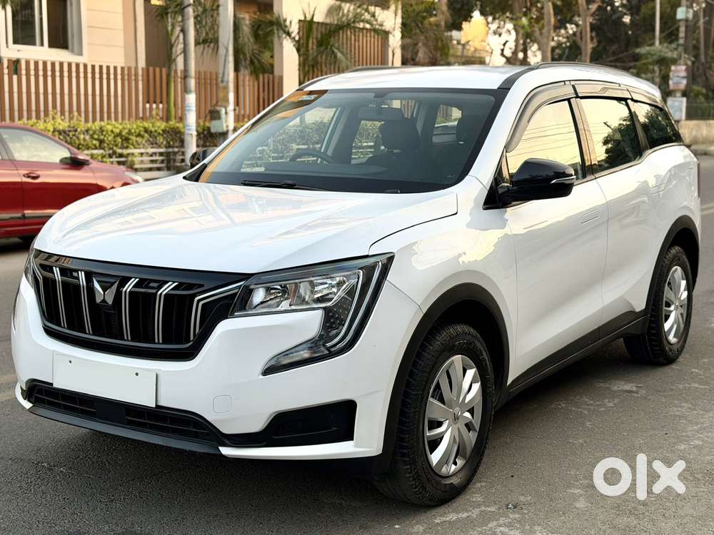 Mahindra Xuv700 2.2 Mx Diesel Mt 5 Str, 2024, Diesel