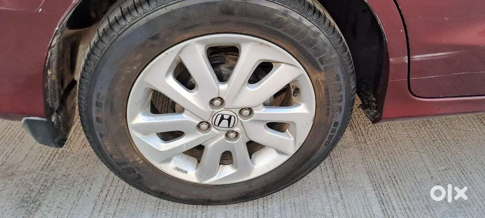 Good Condition Insurance Validity Upto Mar 2027 Service Car