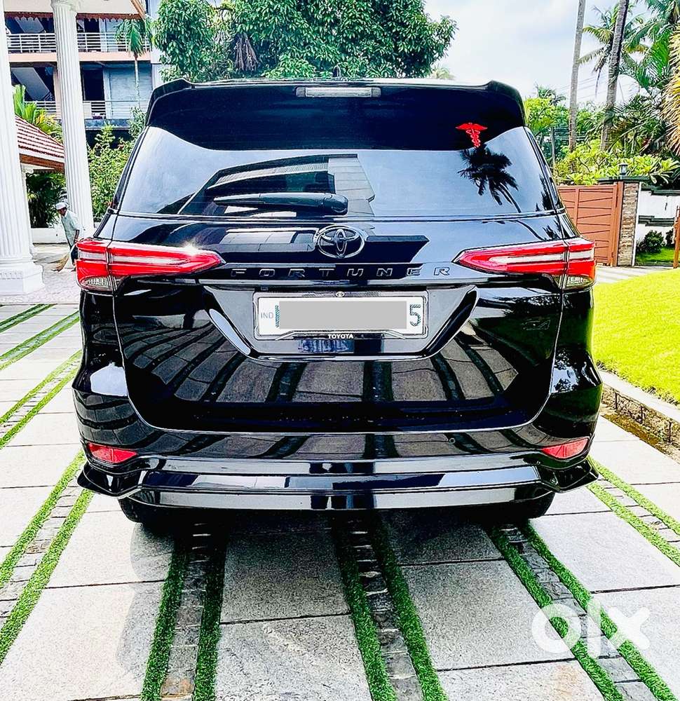 Toyota Fortuner 2025 Diesel Well Maintained